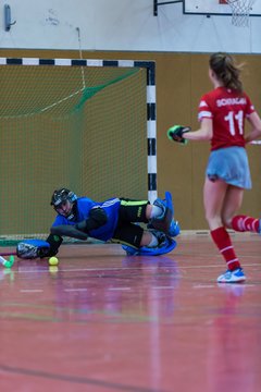 Bild 45 - B-Juniorinnen Bahrenfeld